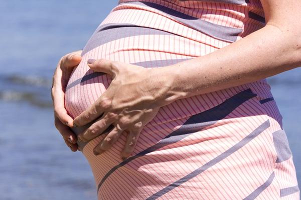 如何根据自身情况选择适合的国家？